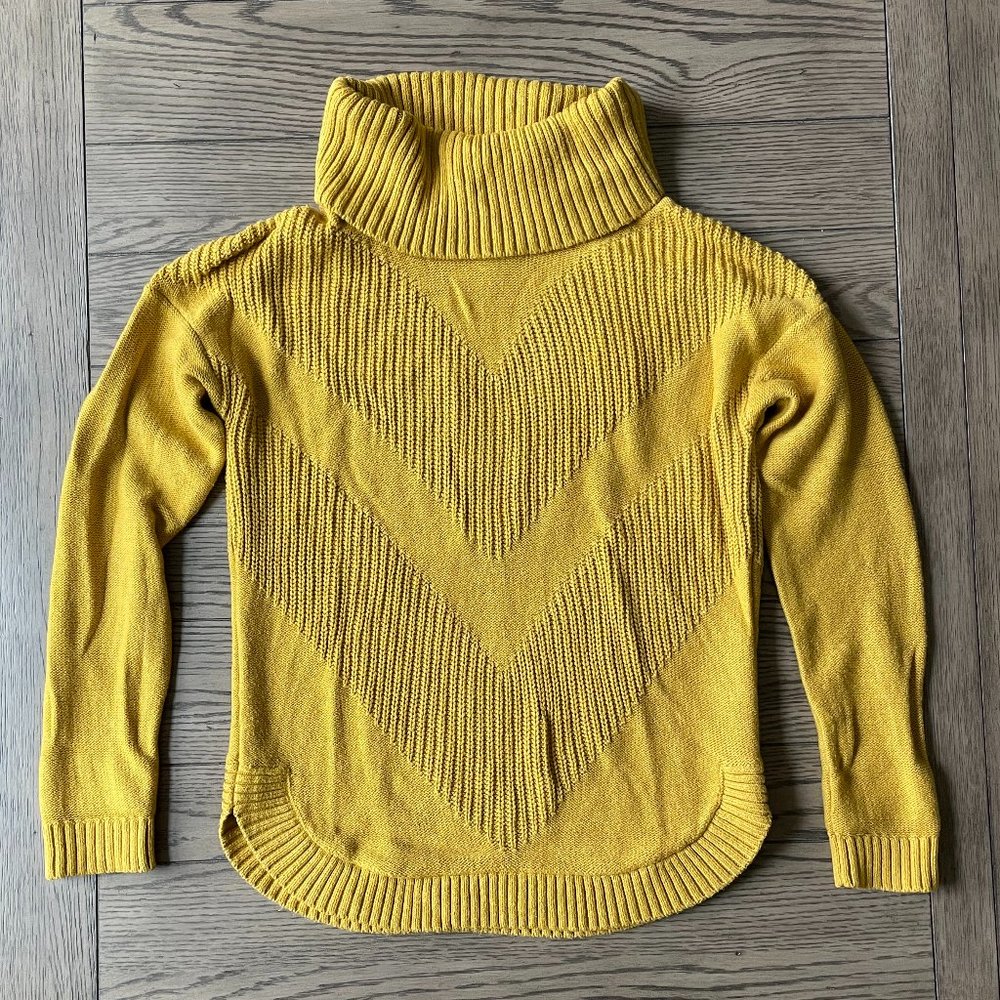 Banana Republic | Golden Yellow Turtleneck Dolphin-hem Sweater